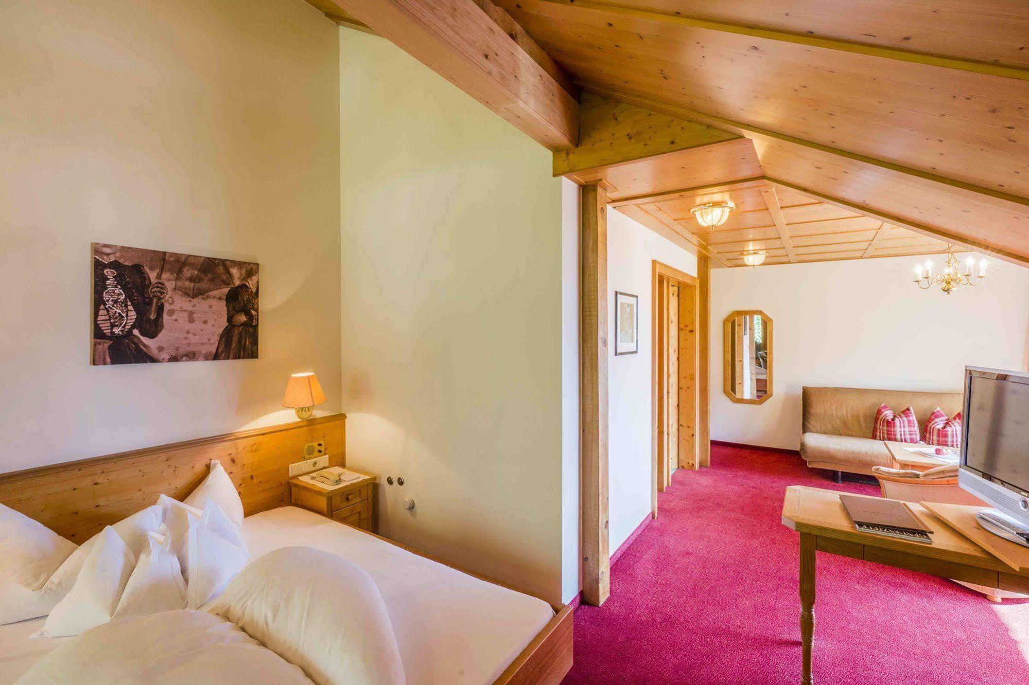 Hotel Montafoner Hof Schruns Dış mekan fotoğraf